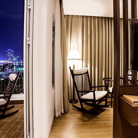 Di Lusso Boutique Hotel Riverside Danang Zewnętrze zdjęcie